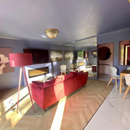 Апартаменты Luxury Paris La Vie En Rose Jacuzzi Terrasse Parking Экстерьер фото